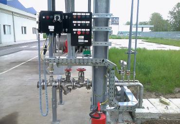 Installation of equipment and cable racks